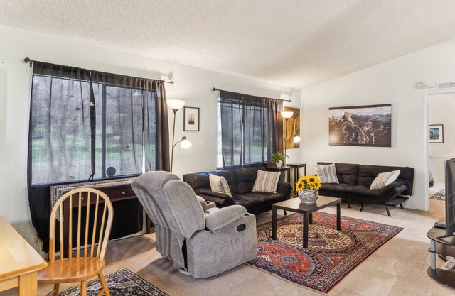 NEW! Lincoln Lodge 2-Bedroom Cabin with Pool - Pets Allowed by Yosemite Region Resorts