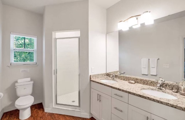 New listing 4 Beds/3 Baths Lucaya Village