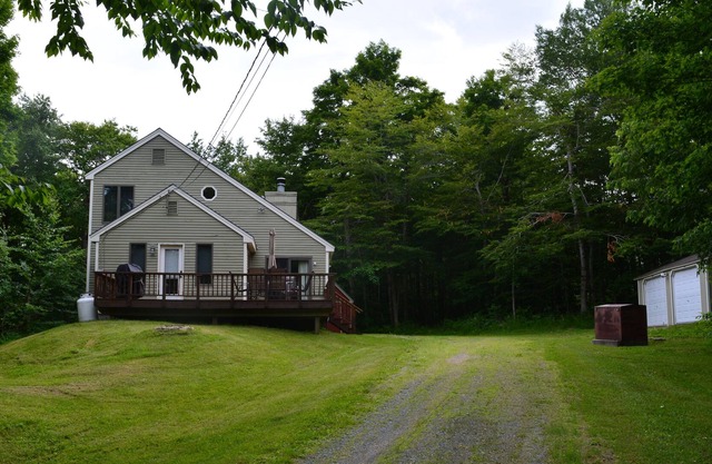 New listing- Beautiful 4bd/3bath in Chimney Hill