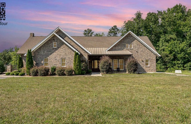 New Listing! Massive 6 Bed-Perfect 4 Large Groups
