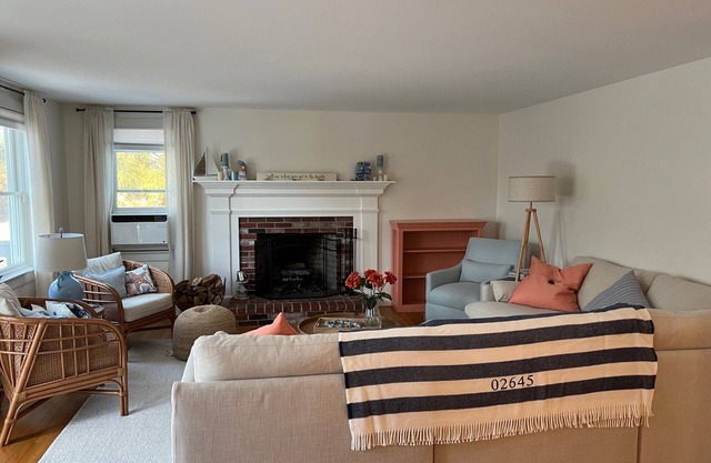 NEW LISTING! Newly-Renovated 4BD-Mill Pond Views, A/C, Deck, Enclosed Outdoor Shower