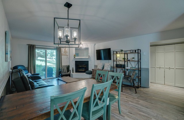 New Listing! Recently-renovated condo across from the Fox shuttle stop!