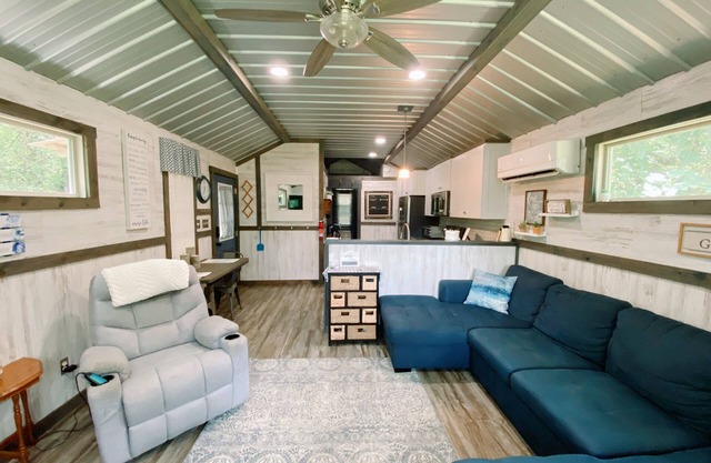 NEW LISTING! Spacious Tiny Home Near Lake - Jacuzzi + Covered Boat Parking