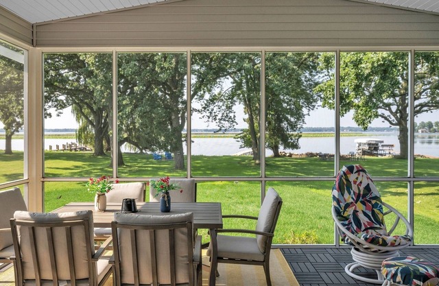 NEW LISTING! Sunset Cove (4-Bedroom Home)
