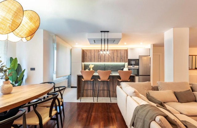 New! Lovely 4-Bedroom Loft in Bilbao