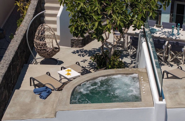 NEW Lux Yiota Collection Suite 3 & Prive Jacuzzi