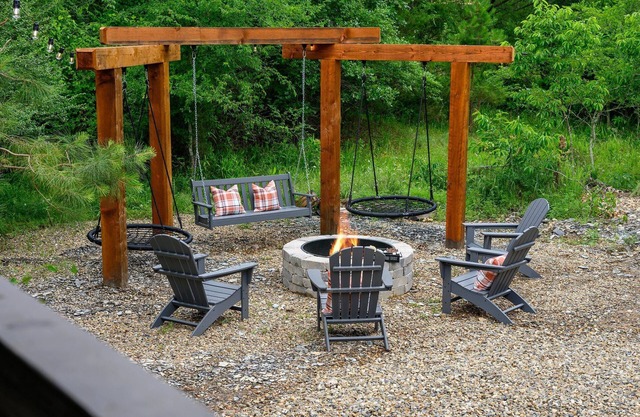 New LuxeCabin located in Hochatown! Pool, Plunge, Play, Sauna & More Amenities!
