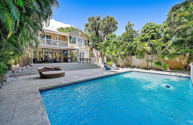 *New* Mar-a-Lago Retreat!