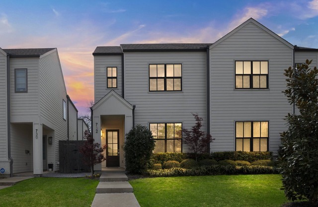 NEW! Modern 3BR in Bishop Arts | Walk to Shops & Dining