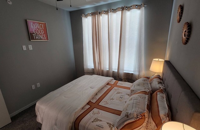New modern apartment close to the Marketplace and major highways