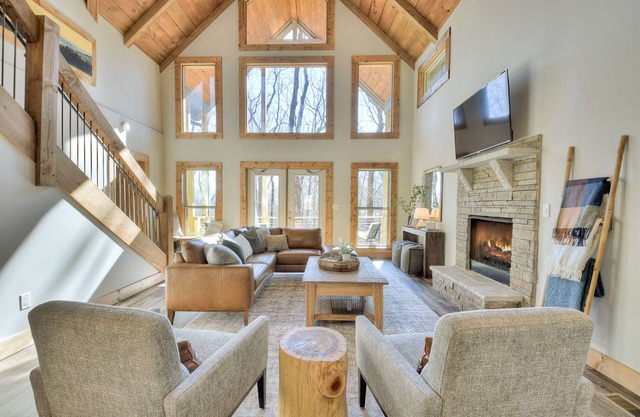 New Modern Cabin w/95FT Zipline & Hot Tub