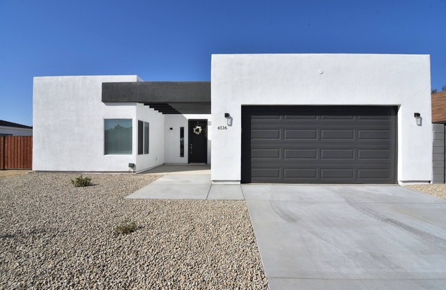 NEW Modern Home! 7 mins from SBLVll!