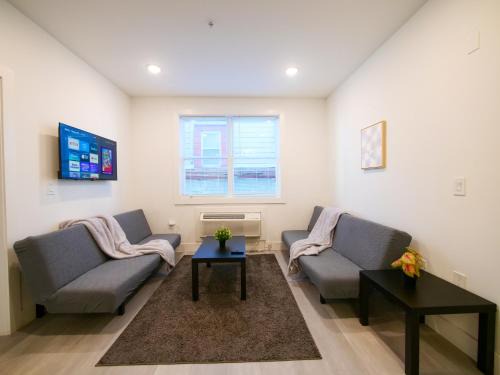 New Modern Serenity- 2BR Retreat near New York City