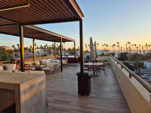 New Oceanfront Apartment