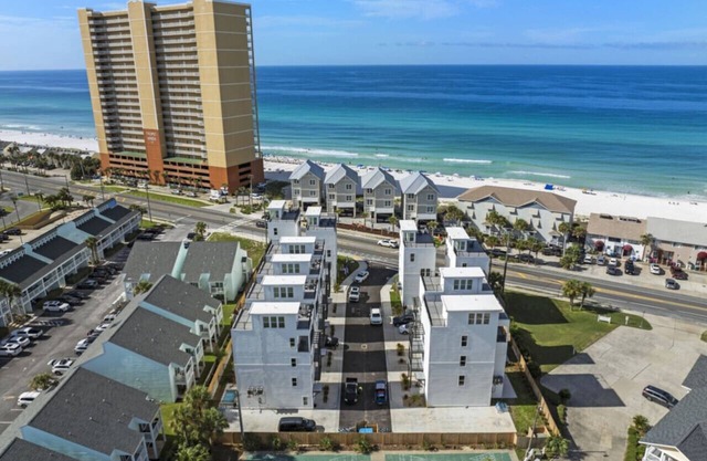 New~Panoramic Rooftop OceanViews