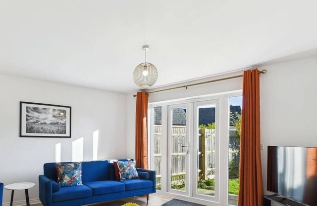 *NEW* Prestbury Place | Racecourse | Free Parking