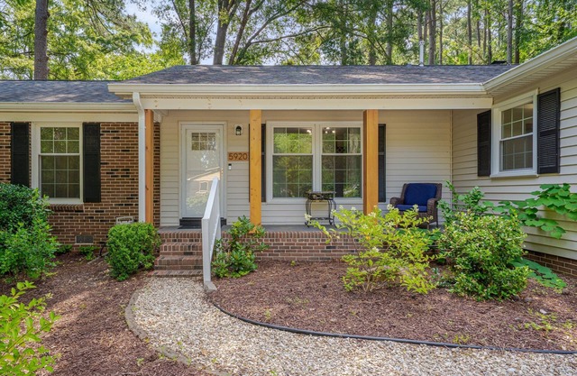 NEW! Relaxing Retreat Near North Hills & Downtown