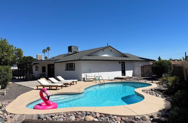 NEW remodel w pool - close to ASU/Scottsdale/Spring training