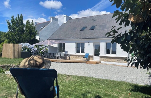 New, seaside house, Beg meil, for groups and families