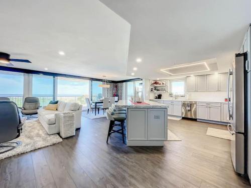 New Smyrna Luxury Beachfront Condo