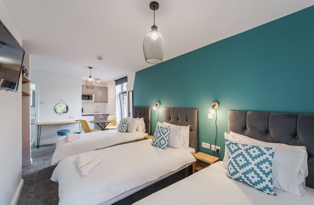 New Stylish Triple Room I Deluxe Studio App