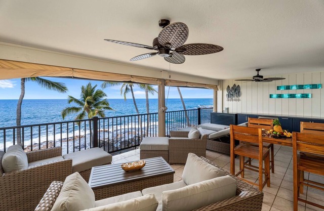 New! Top Floor! Spacious Oceanfront Condo with Amazing Lanai and A/C!