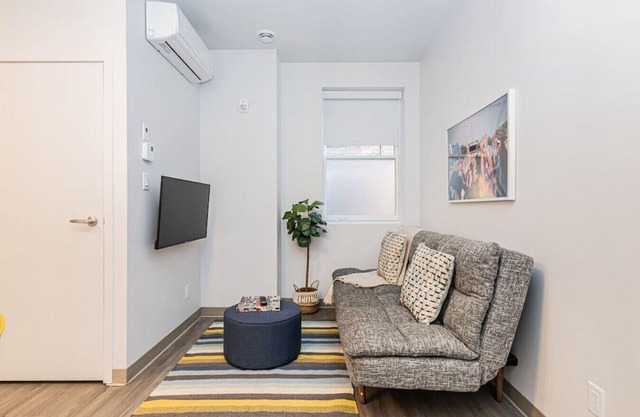 New Urban and Well Located 1 Bedroom Apartment by Denstays