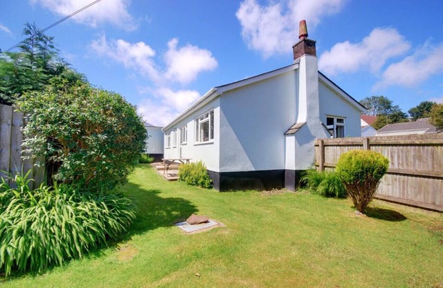 Newcroft - Two Bedroom House, Sleeps 4