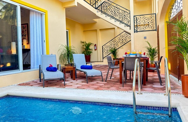 Newly built 1 bdrm, luxury apartment. Quiet and yet close to everything.