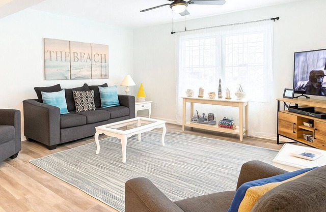 Newly re-done Great Location: 3-Bdrm 2.5-Bthrm