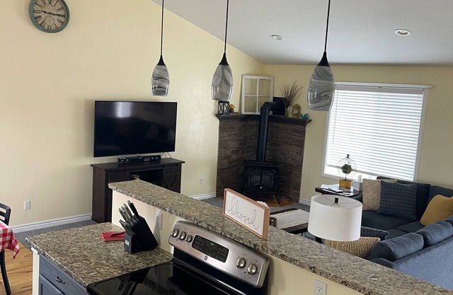 Newly remodeled. Home away from home. Great for any adventure!