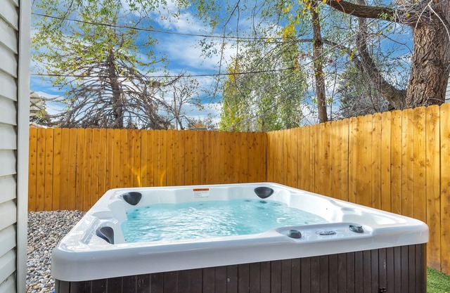 Newly remodeled townhome with hot tub