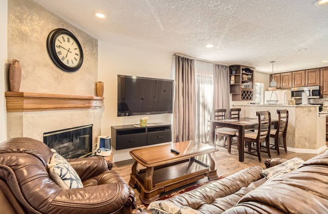 NEWLY RENOVATED 1BR RETREAT