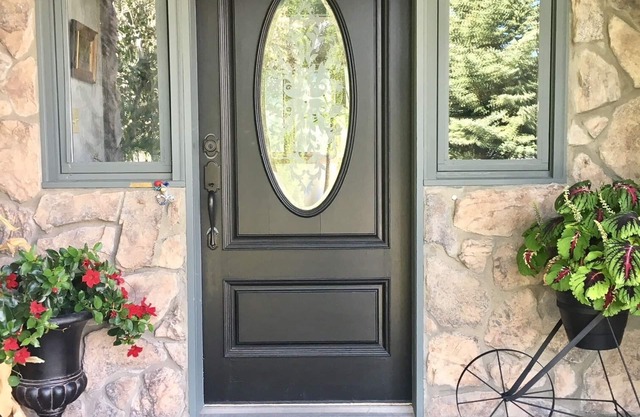 Newly renovated 1 BR located between Vail & Beaver Creek