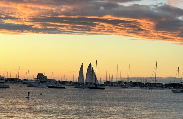 Newly Renovated 2-bedroom house. Walk to everything that Newport has to offer.