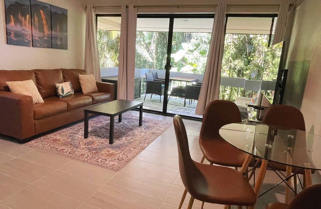 Newly Renovated Cozy 2Br 1Ba Apt in Waiakea Villas