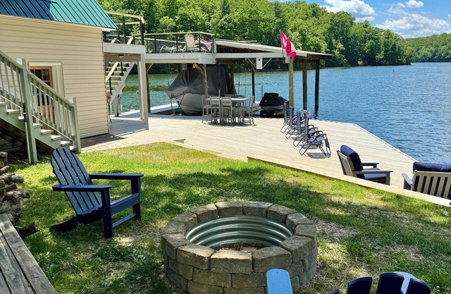 Newly renovated & furnished 3 bdrm, 2 bath lake home, dock, spectacular view