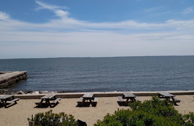 Newly Renovated House - 5 Minute Walk to Private Beach!