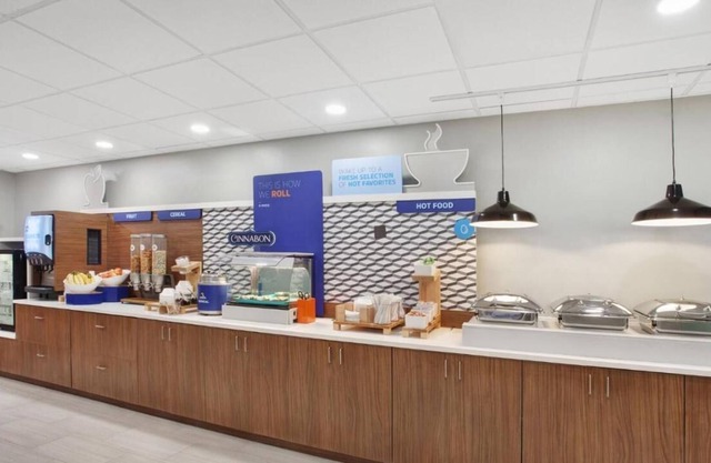 Newly Renovated IHG Hotel with Free Hot Breakfast!