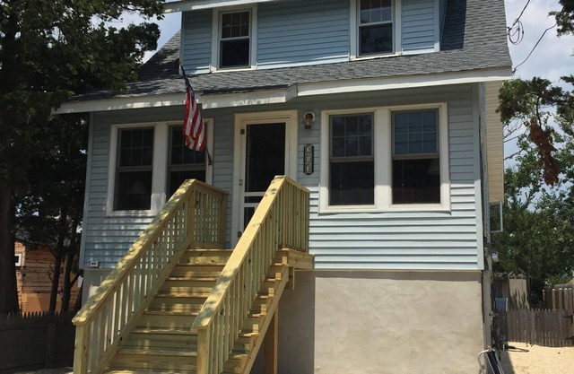 NEWLY RENOVATED! New England Style with LBI Charm