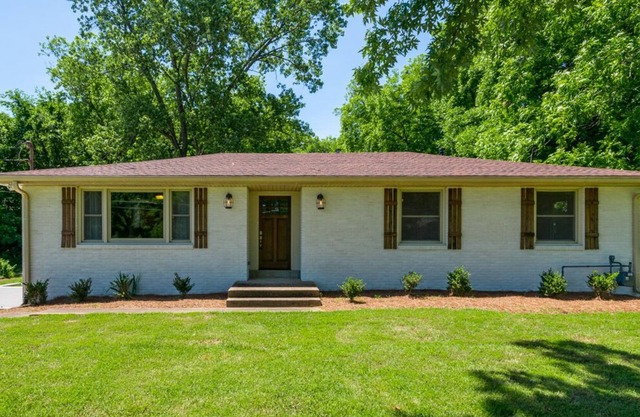 Newly Renovated Property in Heart of Mt. Juliet just 20 Minutes from Nashville