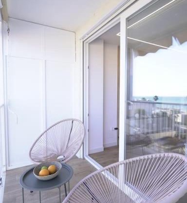 NEWLY RENOVATED studio with sea view