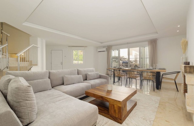 Newly renovated townhouse close to the beach in Marbella East