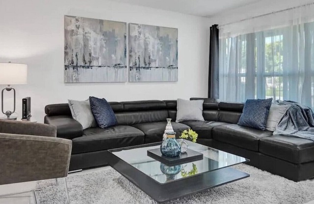 Newly Renovated 3BR Home w/ Hot Tub