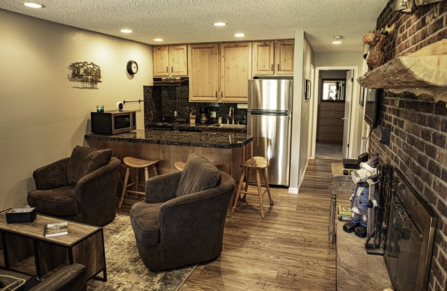 Newly renovated Winter Park condo on the Fraser River