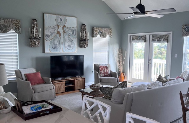 Newly Updated Indian Pass Beach House with Pool & Beach Boardwalk