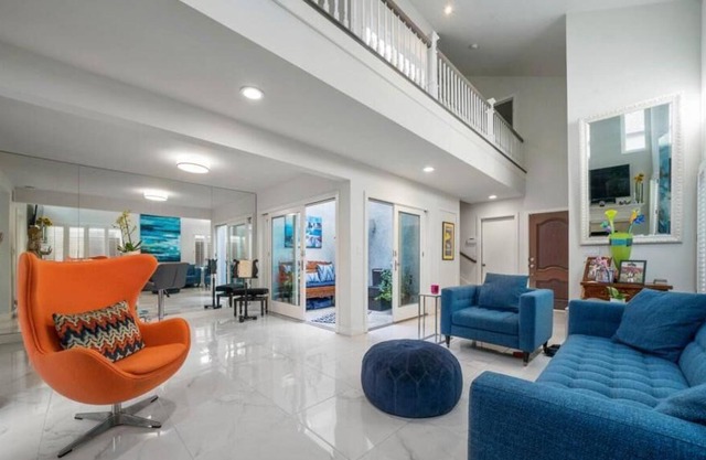Newport Beach Contemporary/Beach/Golf/Pickleball