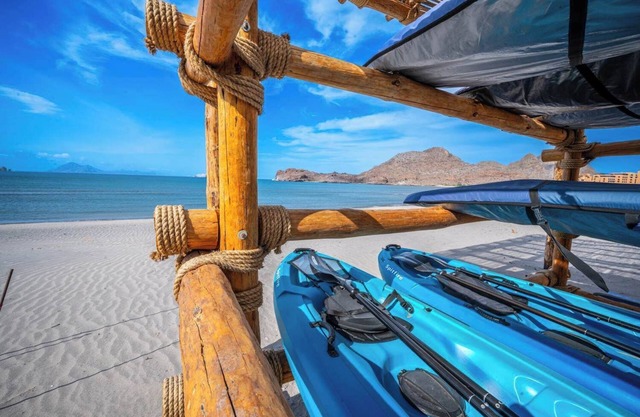 Next to Villa del Palmar New Luxury Condo!