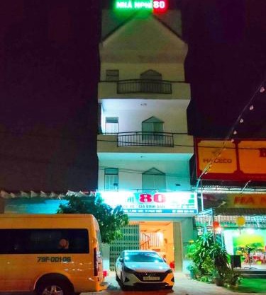 Nhà Nghỉ 80