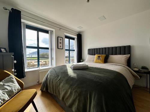 NIapartments Coastal retreat with Mountain views